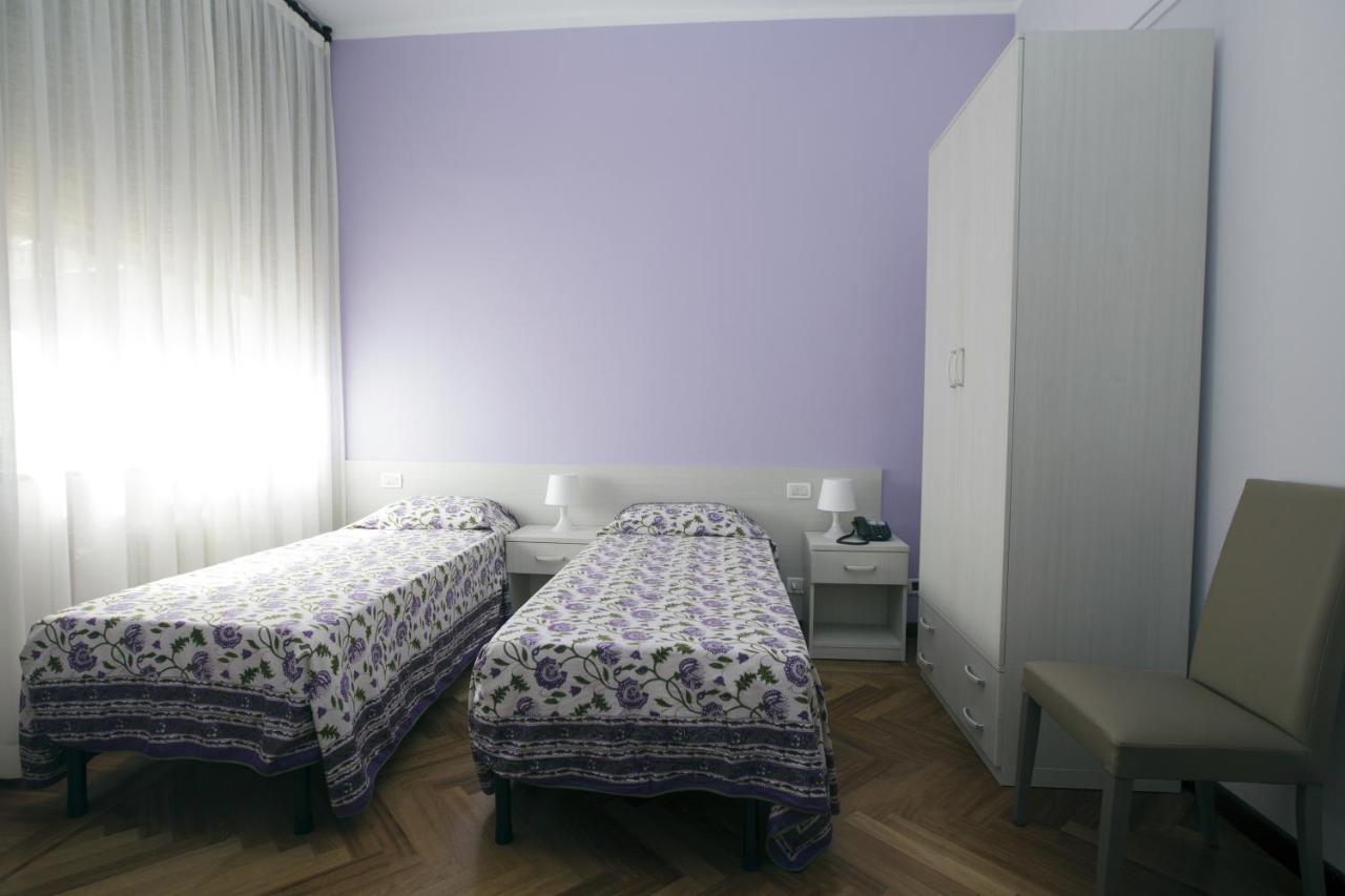 Italy Inn Γένοβα Δωμάτιο φωτογραφία